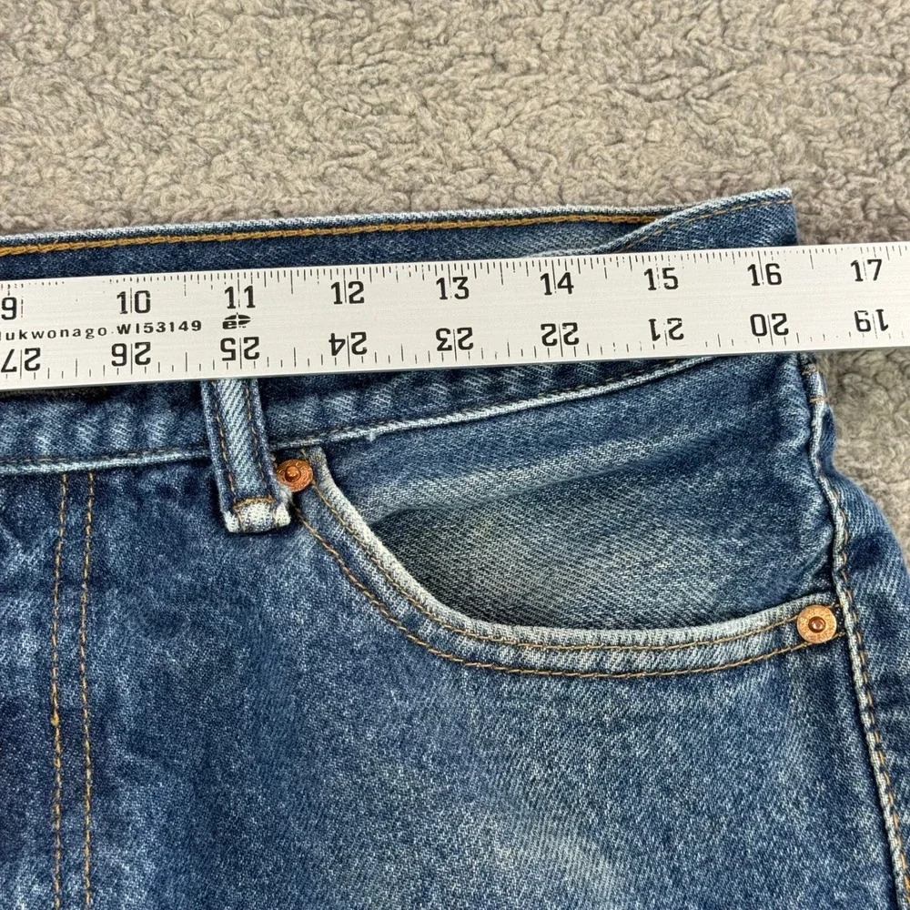 VTG Levis 505 Regular Fit Straight Leg Jeans Men 33x30 Med Wash Distressed Faded